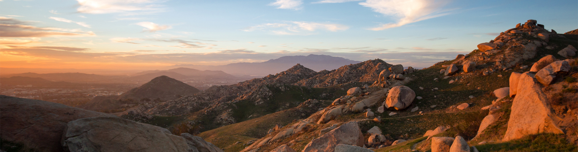 Scenery around the area of HANFORD, CA